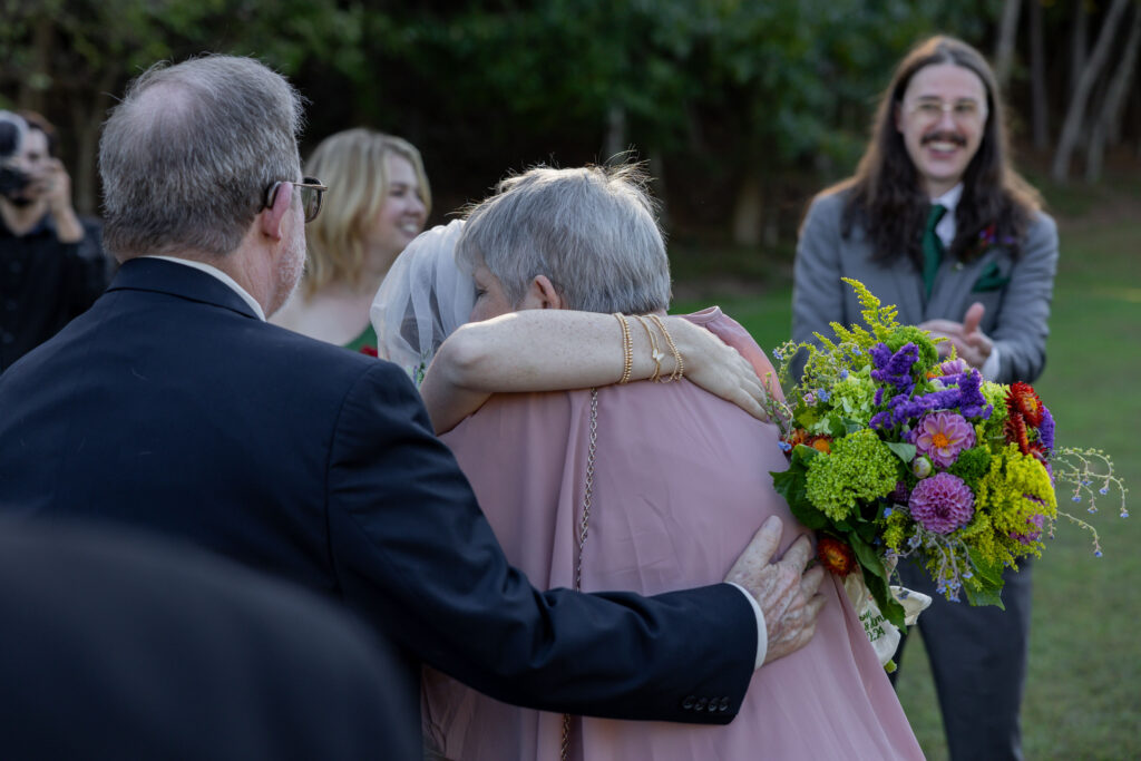 intimate wedding photos, family photos